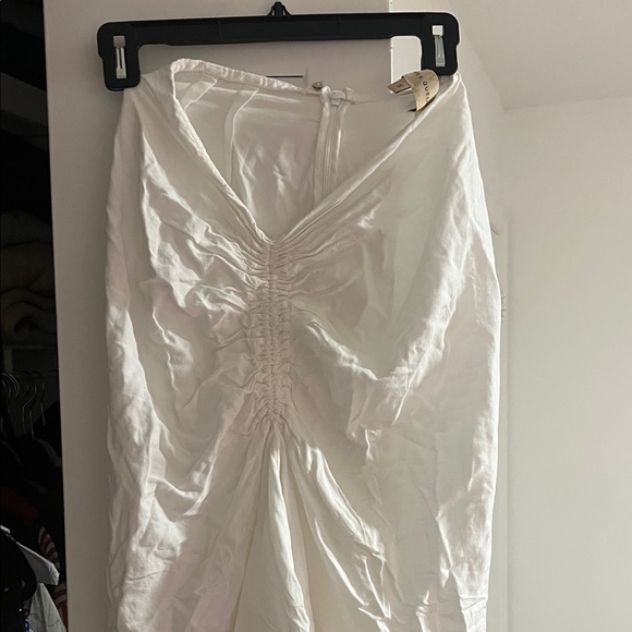 Chic White Ruched Midi Skirt - Picture 1 of 2